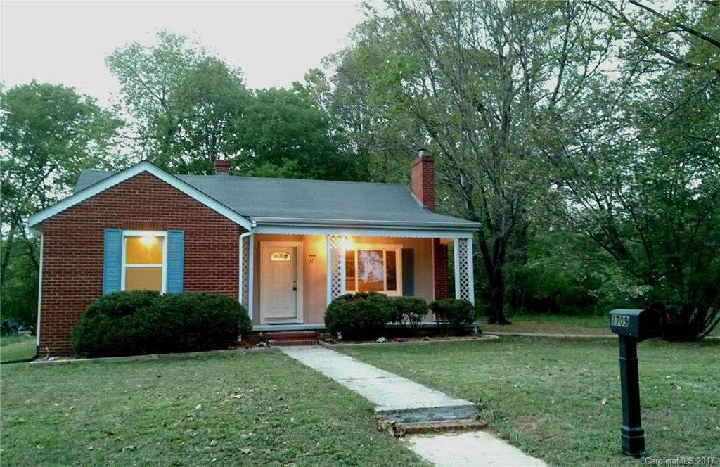 1709 Jones Street Statesville NC 28625