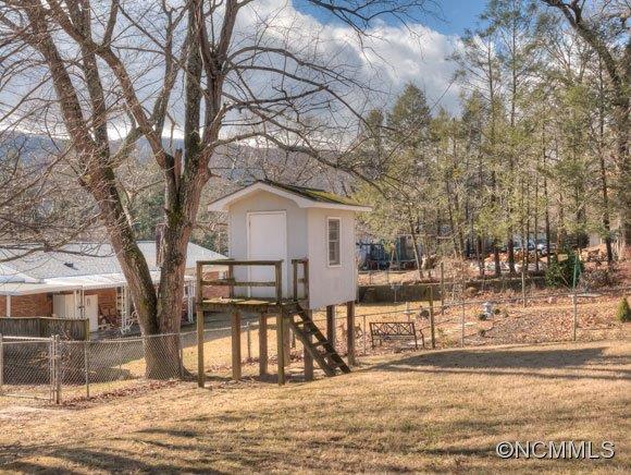 215 Northeast Avenue Swannanoa NC 28778