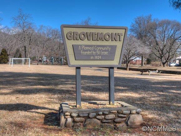 215 Northeast Avenue Swannanoa NC 28778