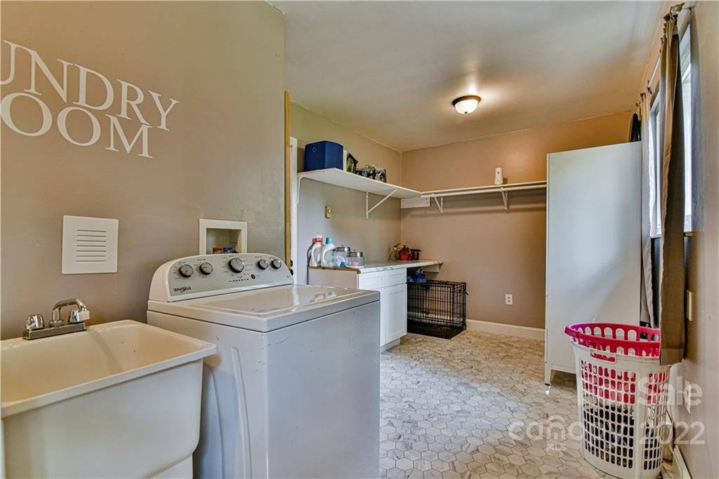 9 Kildare Place Asheville NC 28806
