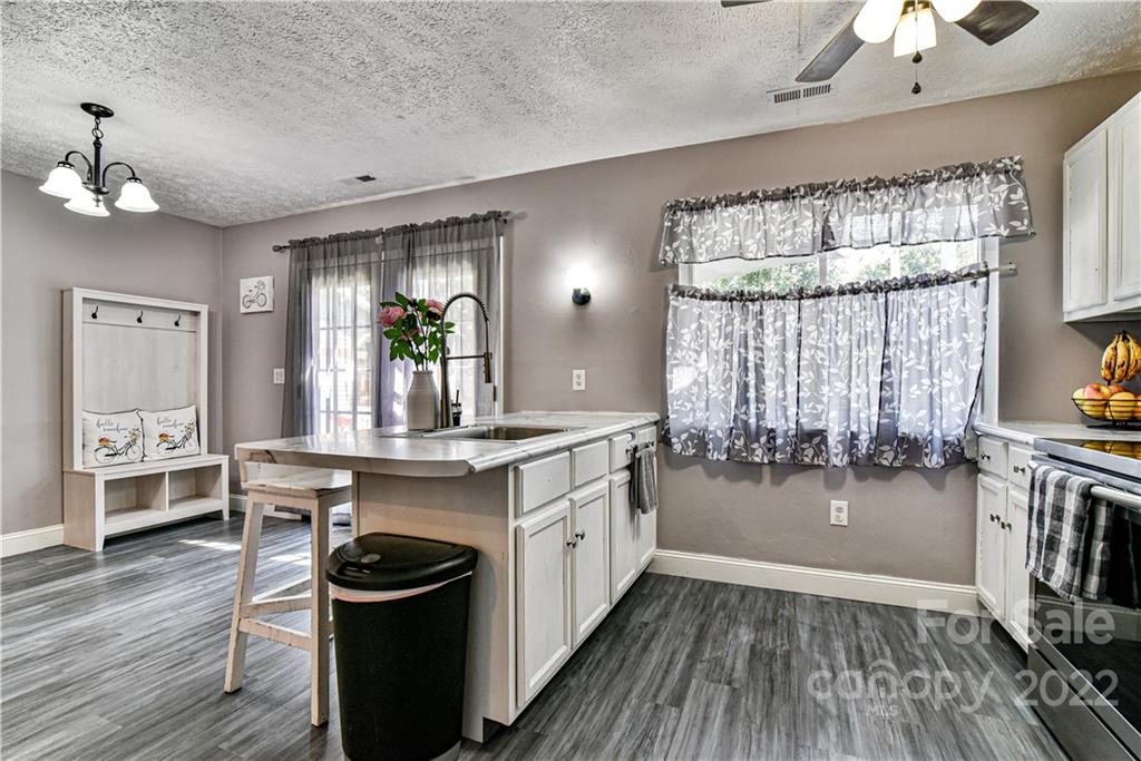 9 Kildare Place Asheville NC 28806
