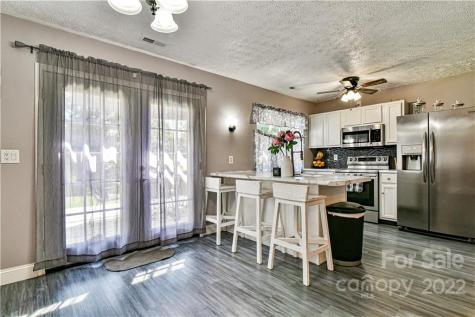 9 Kildare Place Asheville NC 28806