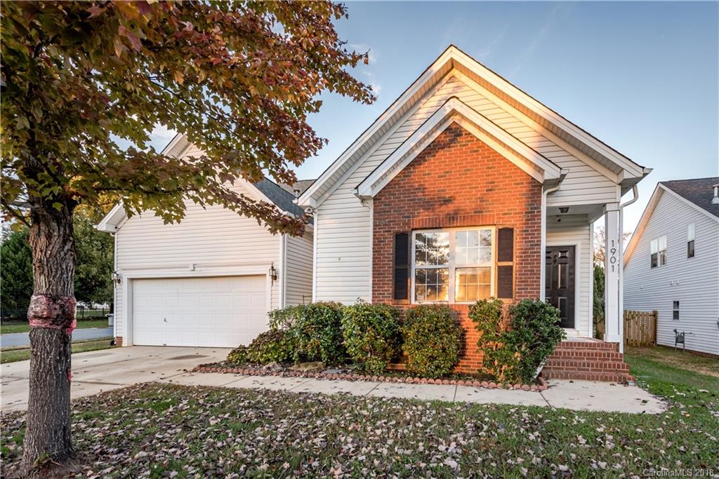 1901 Conifer Circle Charlotte NC 28213