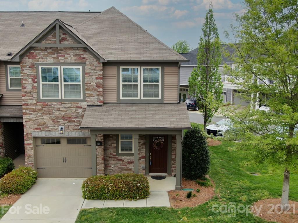 7220 Lochy Lane Charlotte NC 28278