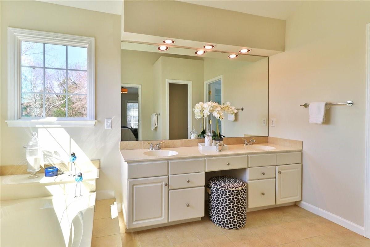 2716 Providence Spring Lane Charlotte NC 28270