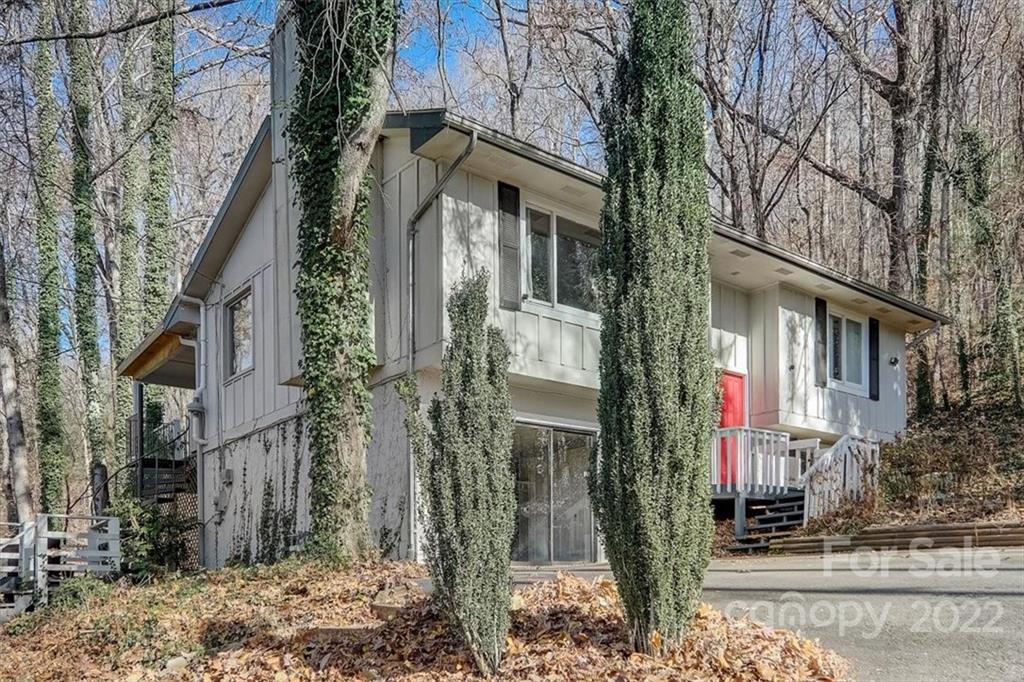 12 Wood Road Arden NC 28704