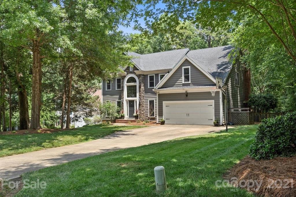 6918 Wolf Run Drive Charlotte NC 28277