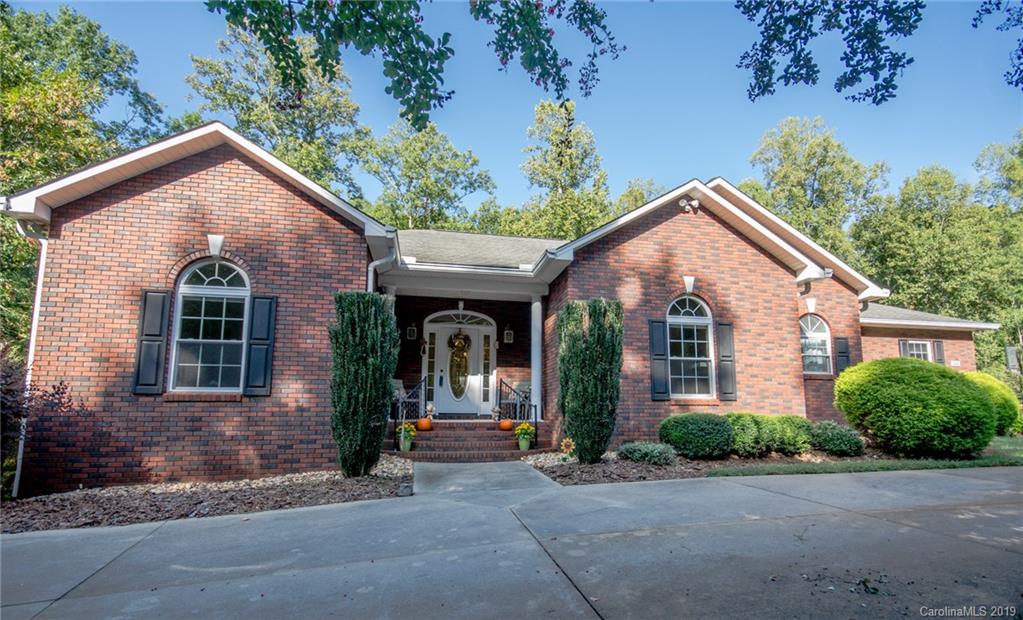 348 Gleneagles Road W Statesville NC 28625