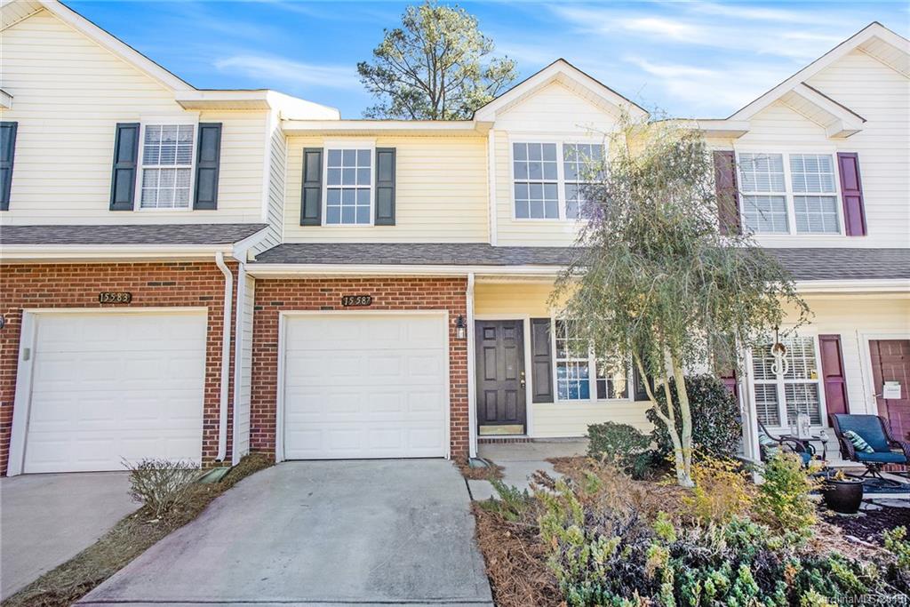 15587 Stronvar House Lane Charlotte NC 28277