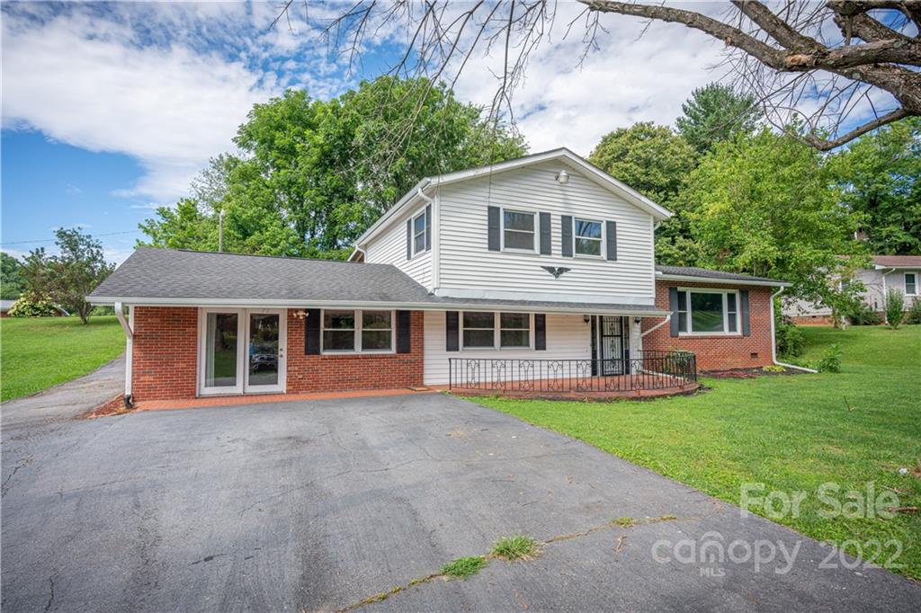 72 Fairway Hills Drive Waynesville NC 28786