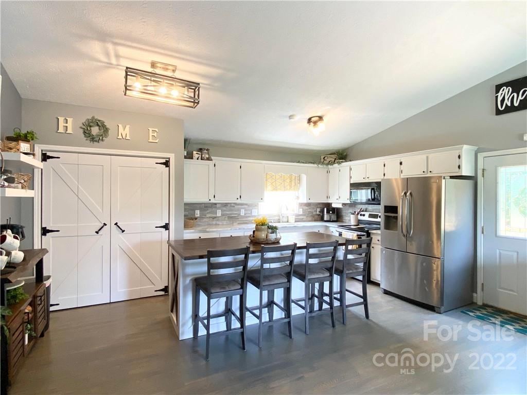 2969 Pibbs Lane Granite Falls NC 28630