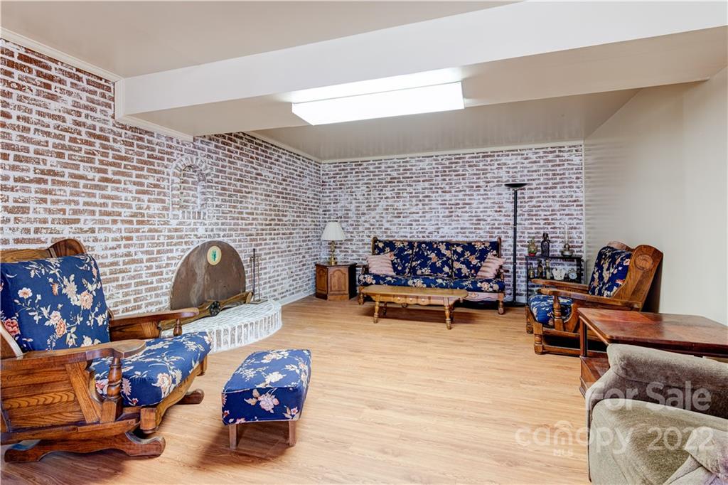 318 Donnybrook Drive Asheville NC 28806