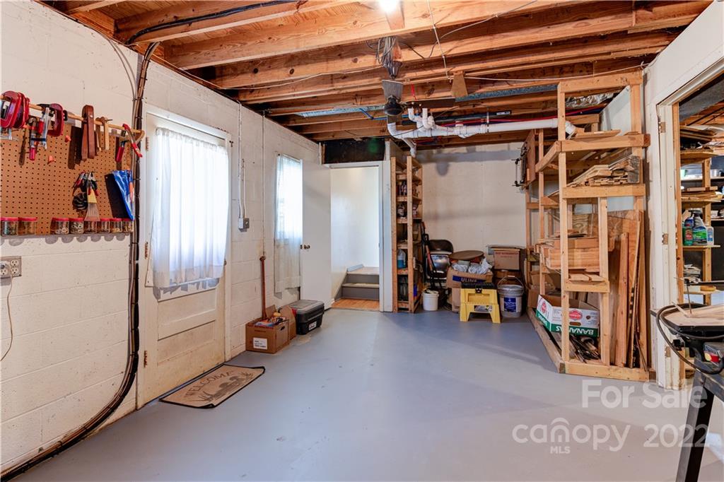 318 Donnybrook Drive Asheville NC 28806