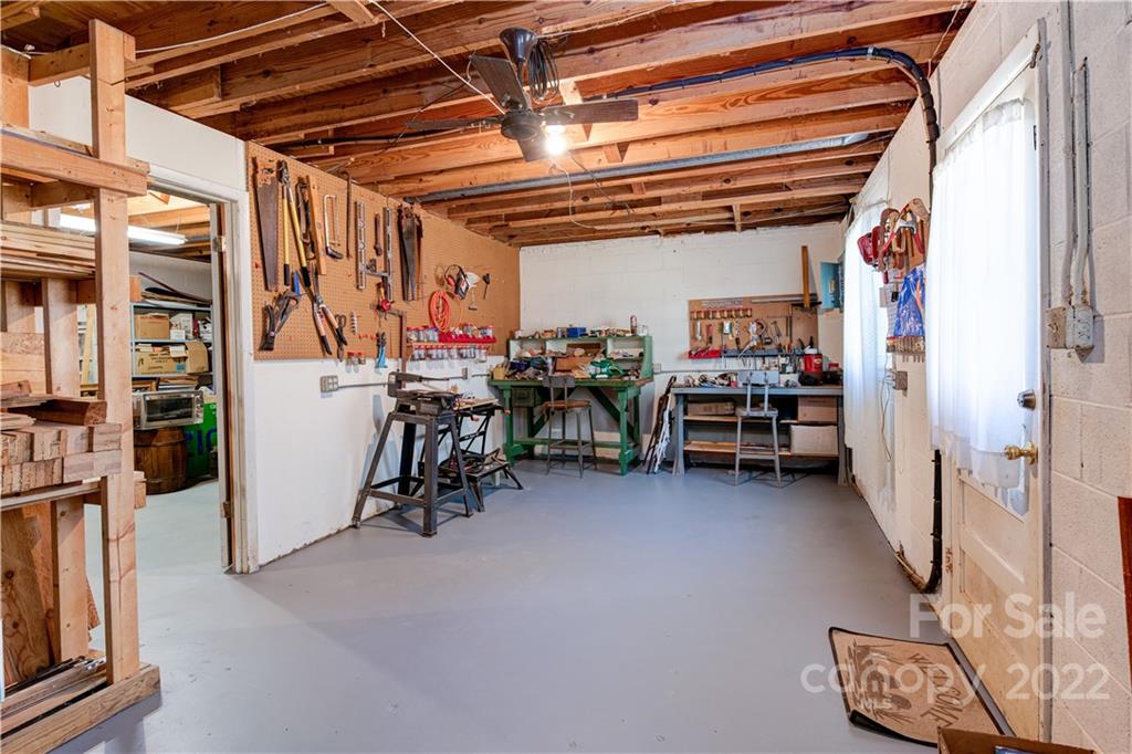 318 Donnybrook Drive Asheville NC 28806