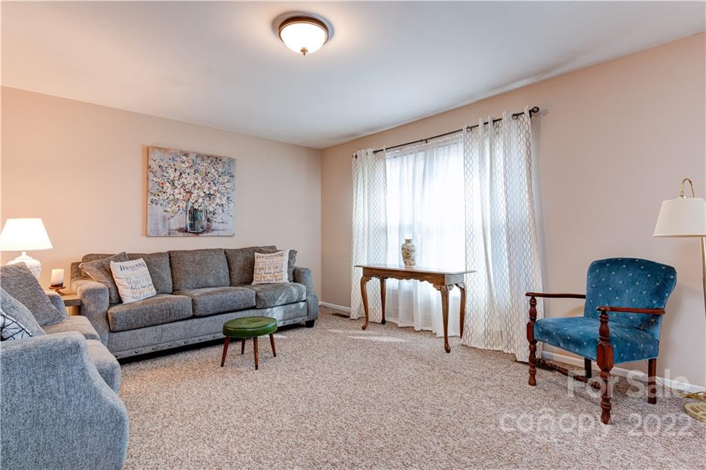 318 Donnybrook Drive Asheville NC 28806