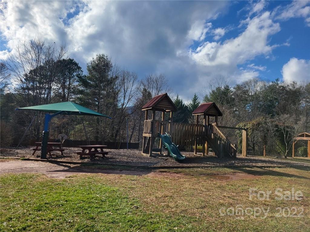 318 Donnybrook Drive Asheville NC 28806