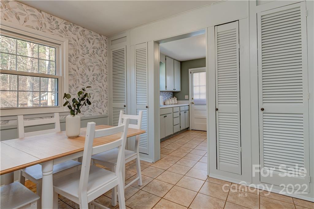318 Donnybrook Drive Asheville NC 28806