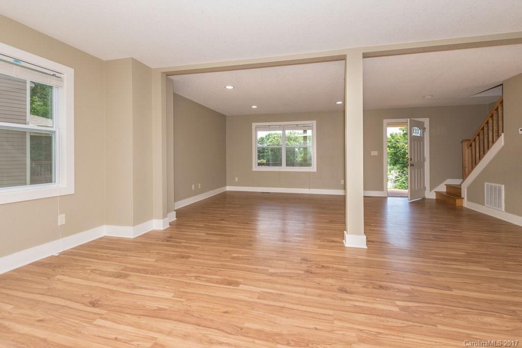 14 Woodland Drive Asheville NC 28806