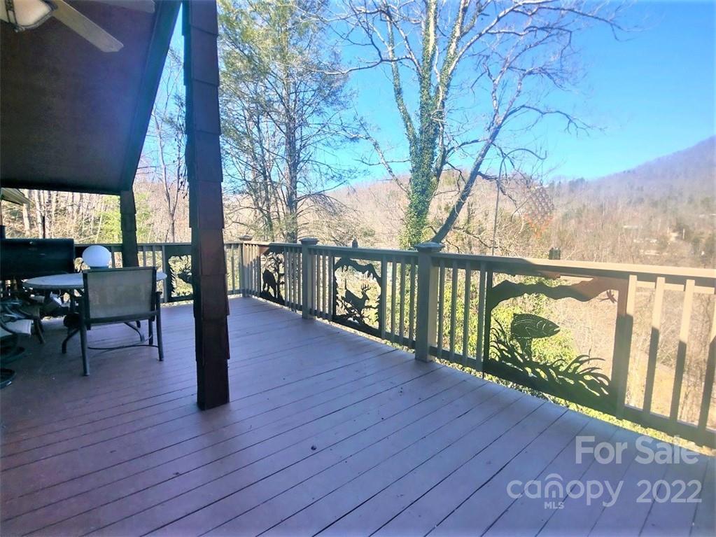 180 Claude Cook Road Sylva NC 28779