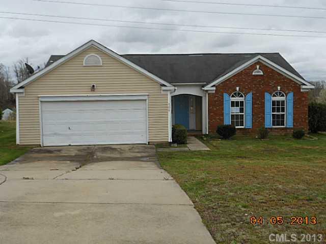 108 N Woodcliff Lane Mount Holly NC 28120