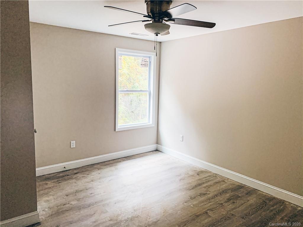 228 Westwood Avenue Swannanoa NC 28778