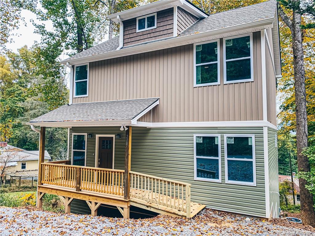 228 Westwood Avenue Swannanoa NC 28778