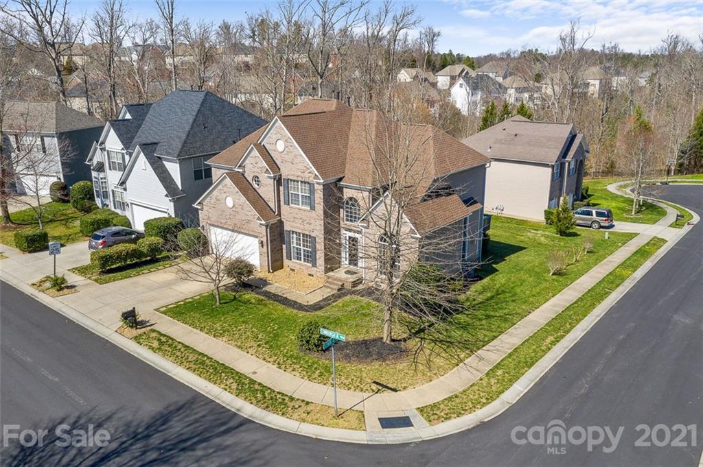 9806 Edinburgh Lane Charlotte NC 28269