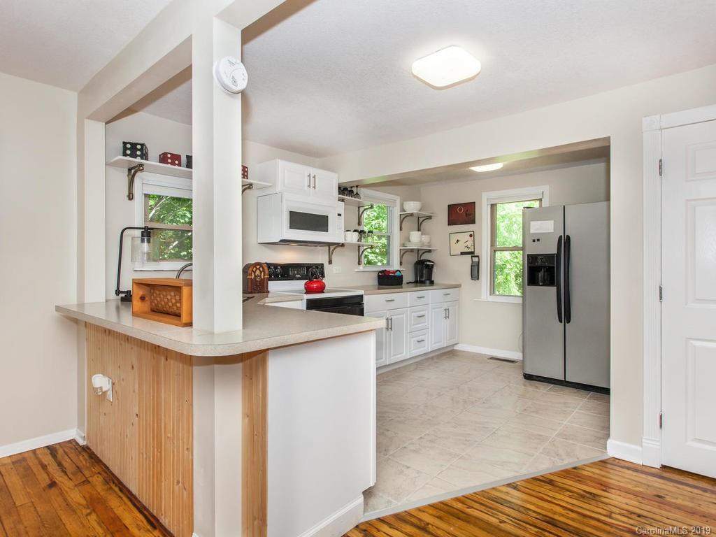 12 Thompson Road Asheville NC 28806