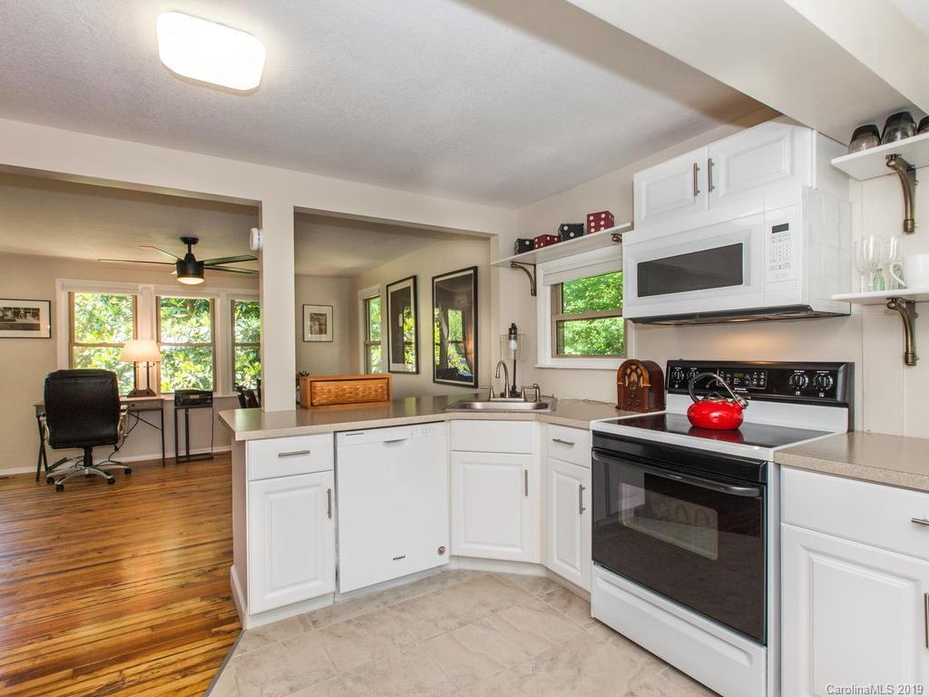 12 Thompson Road Asheville NC 28806