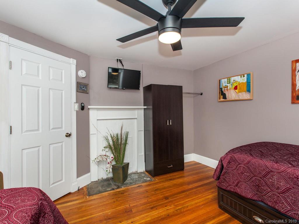 12 Thompson Road Asheville NC 28806