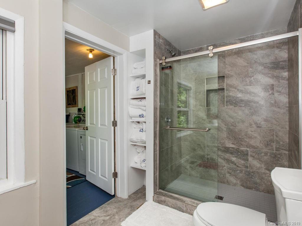 12 Thompson Road Asheville NC 28806