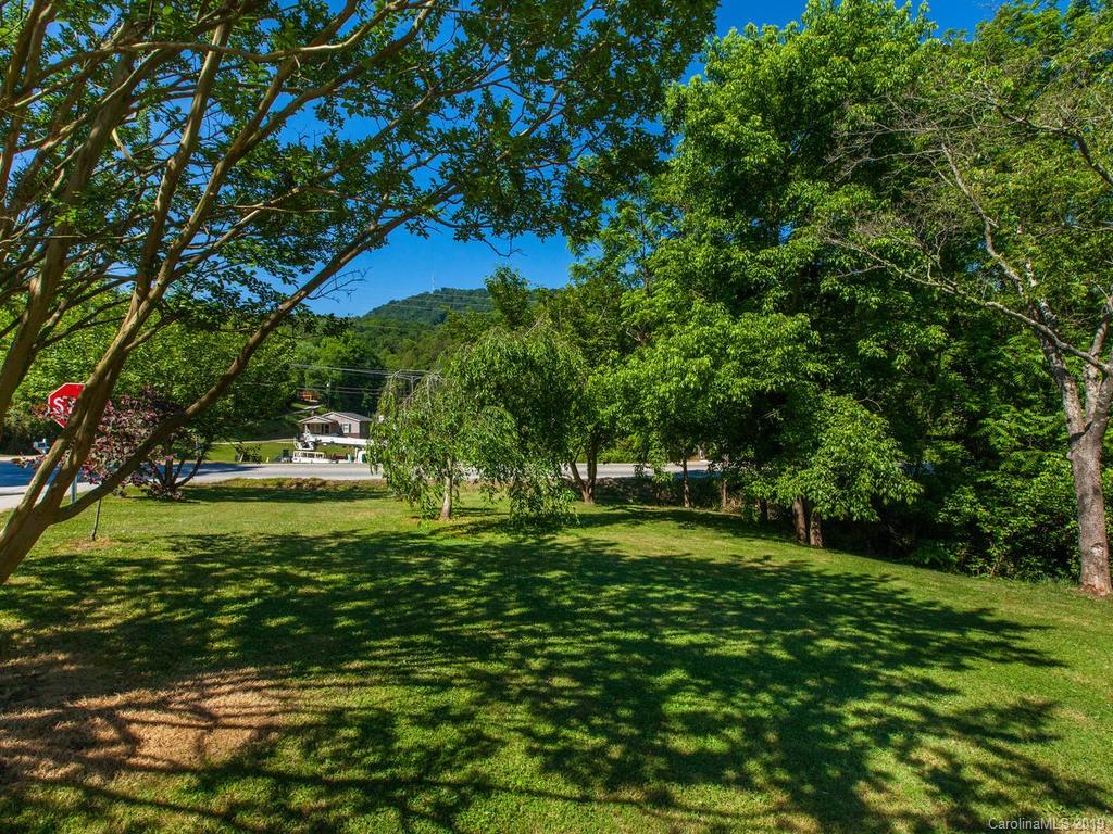 12 Thompson Road Asheville NC 28806