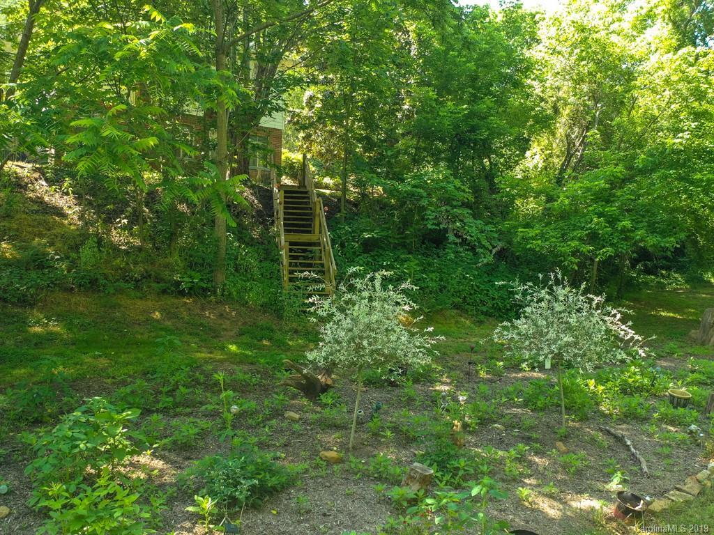 12 Thompson Road Asheville NC 28806