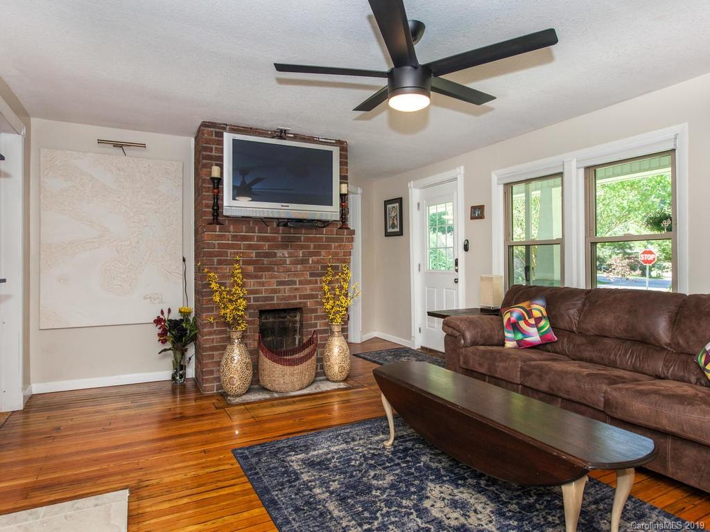 12 Thompson Road Asheville NC 28806
