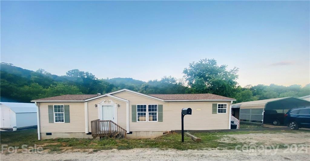 46 Austin Road Clyde NC 28721