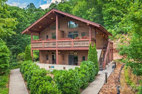 285 Lone Oak Drive Whittier NC 28789