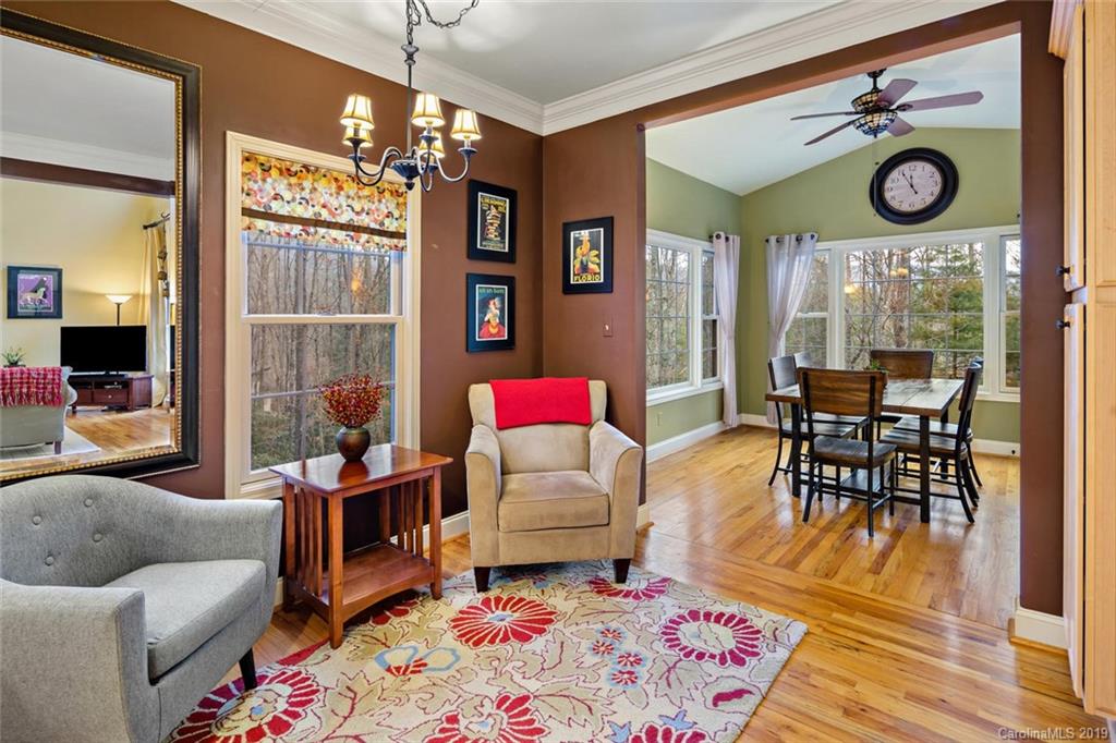 40 Oak Hollow Drive Asheville NC 28805