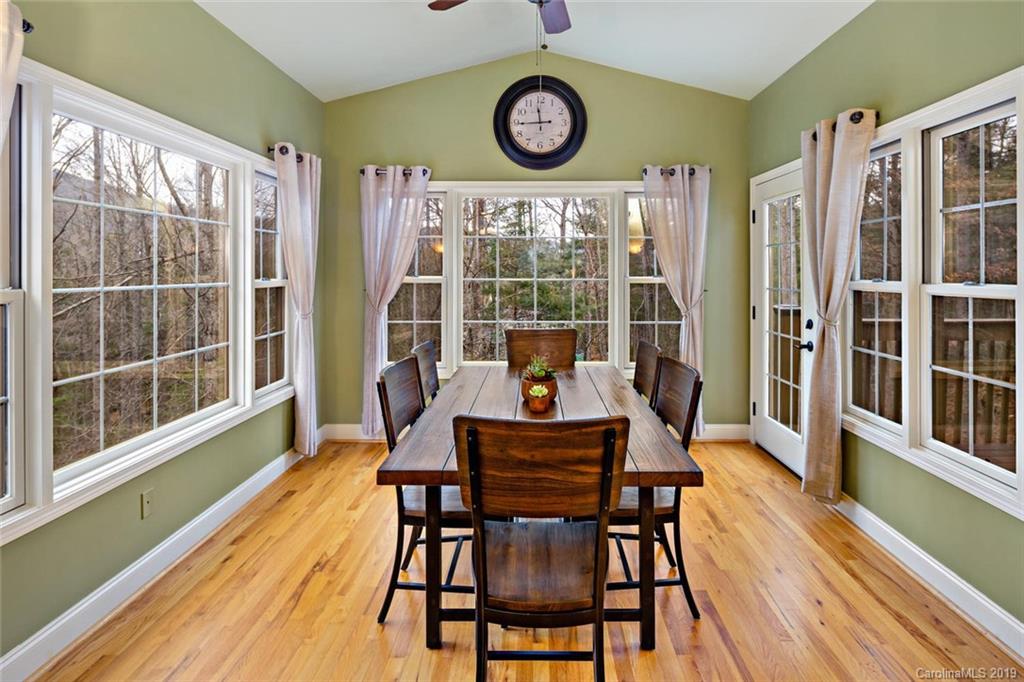 40 Oak Hollow Drive Asheville NC 28805