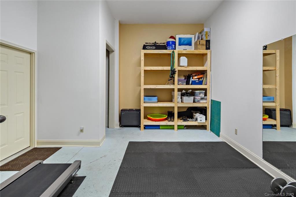 40 Oak Hollow Drive Asheville NC 28805