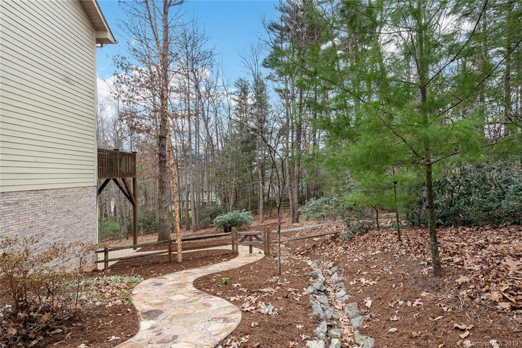 40 Oak Hollow Drive Asheville NC 28805