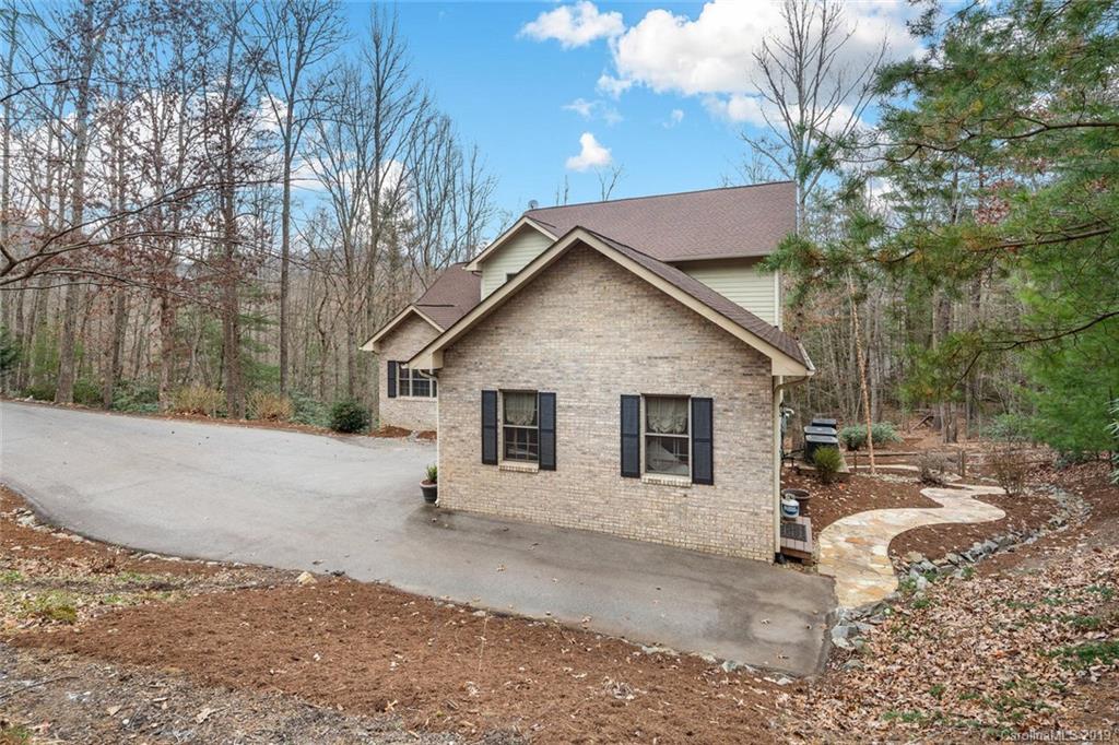 40 Oak Hollow Drive Asheville NC 28805