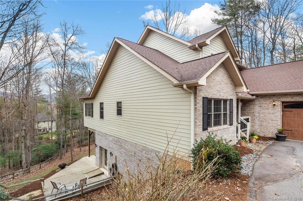 40 Oak Hollow Drive Asheville NC 28805