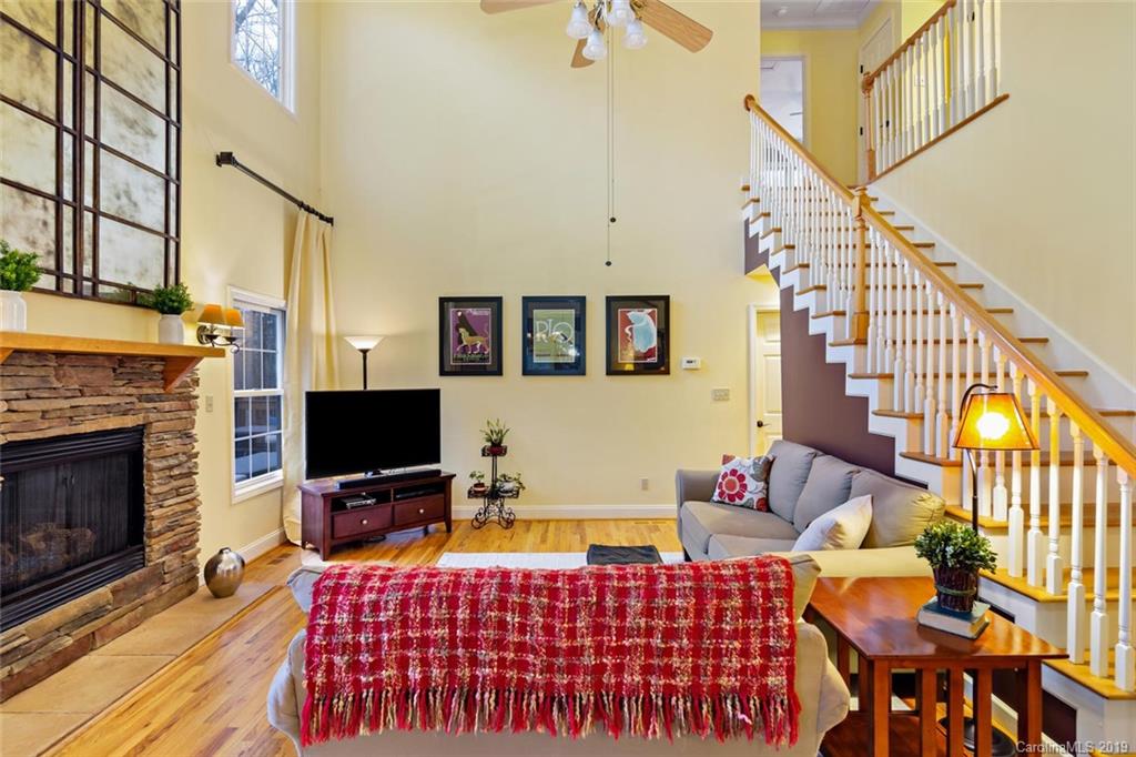 40 Oak Hollow Drive Asheville NC 28805