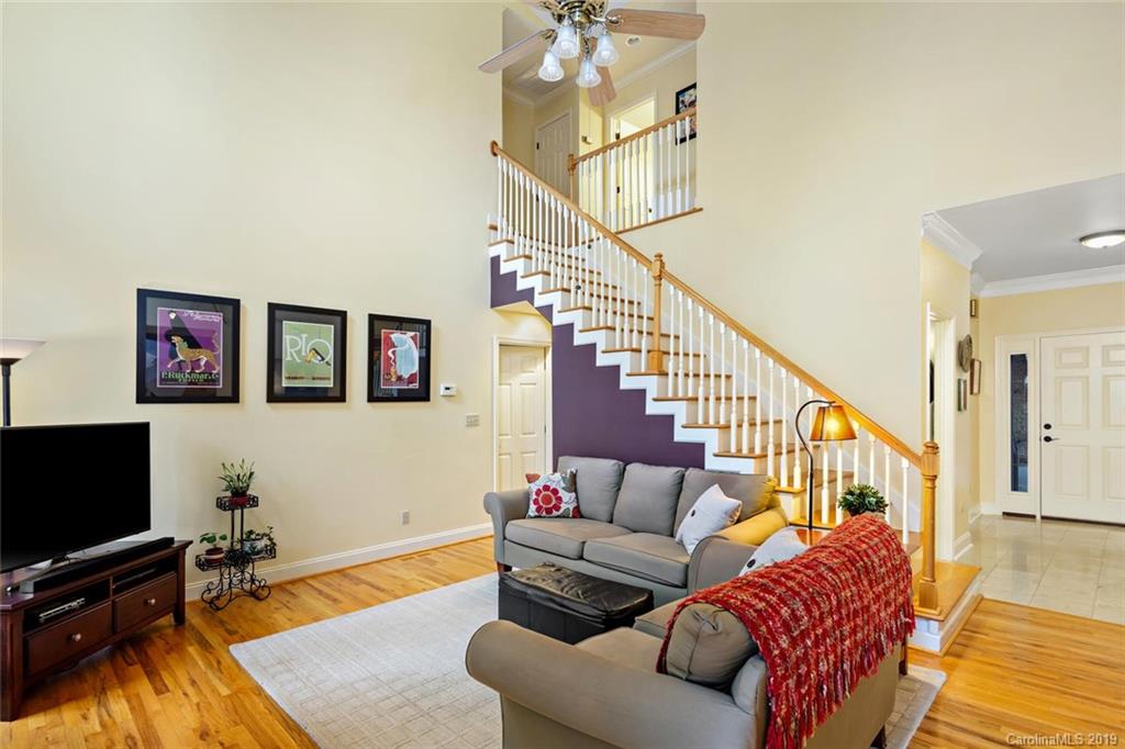 40 Oak Hollow Drive Asheville NC 28805