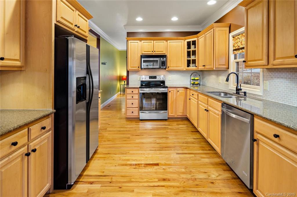 40 Oak Hollow Drive Asheville NC 28805