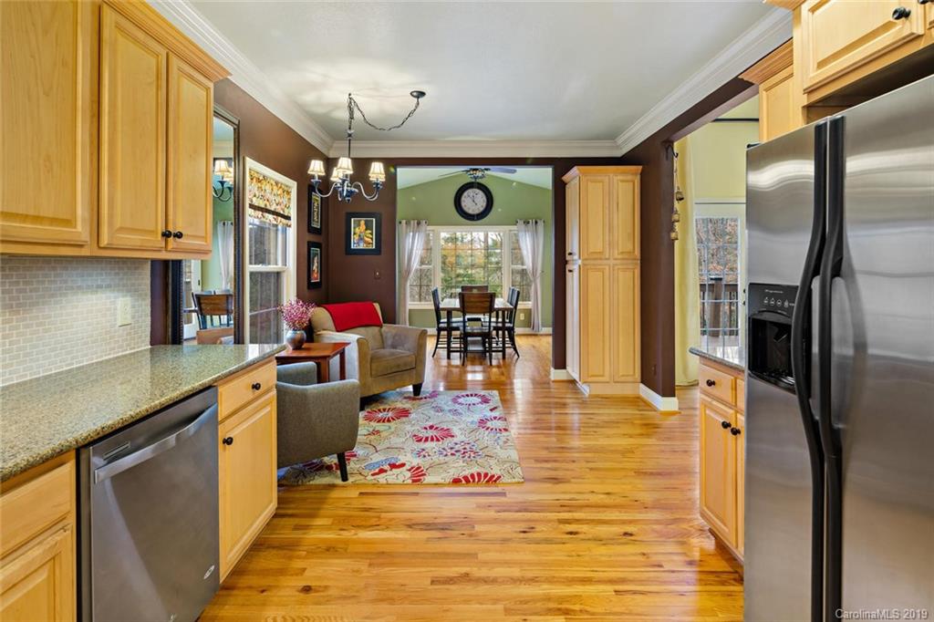 40 Oak Hollow Drive Asheville NC 28805