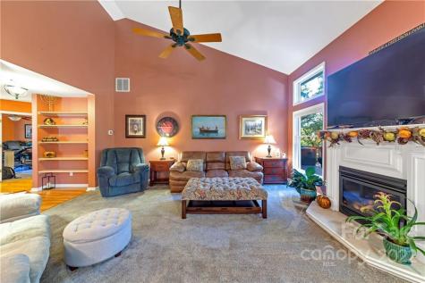 464 Chapel Road Black Mountain NC 28711