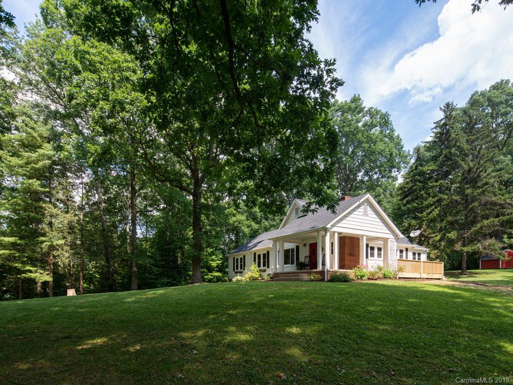 56 Flag Street Waynesville NC 28786