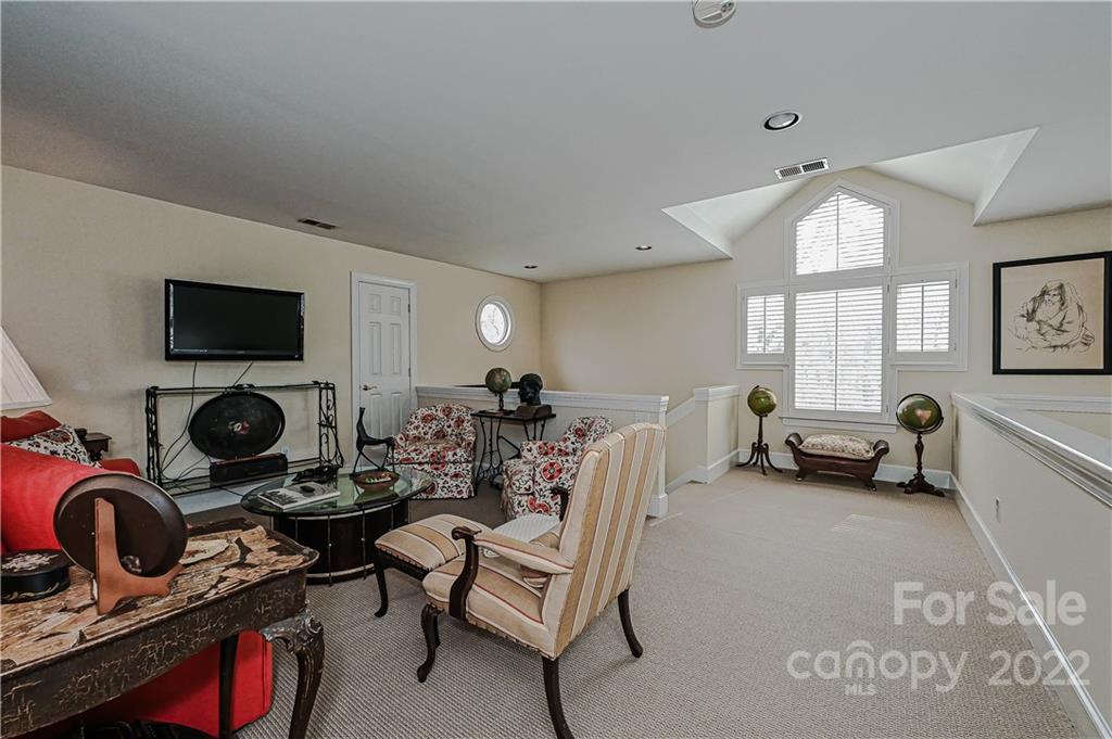 6631 Gaywind Drive Charlotte NC 28226