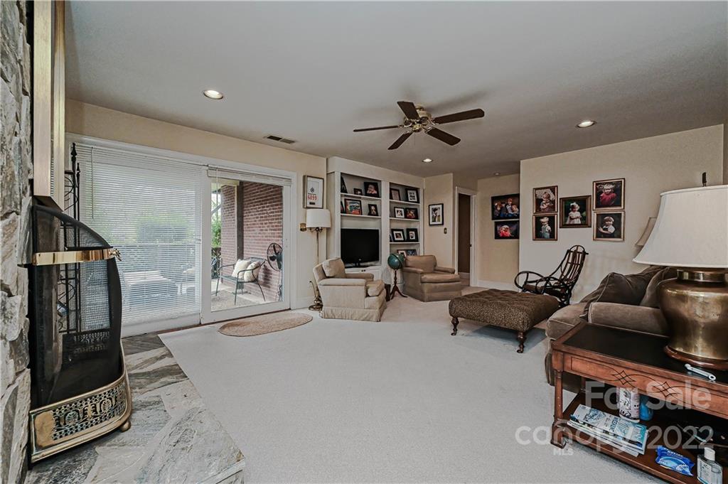 6631 Gaywind Drive Charlotte NC 28226